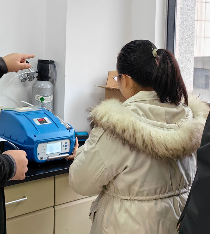 湖南株洲监测站PF-300非甲烷总烃分析仪交货验收